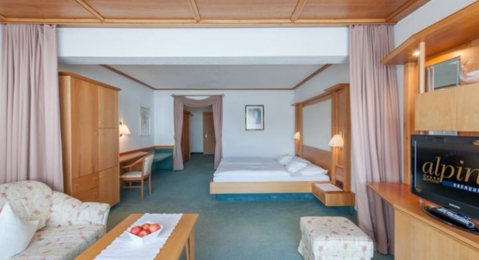 Hotel Alpina Deluxe Resort, Obergurgl ski chalet, image 3
